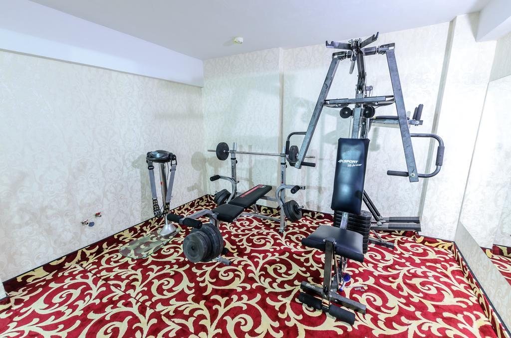 Hotel Articus Craiova Kültér fotó