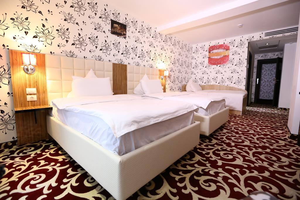 Hotel Articus Craiova Kültér fotó